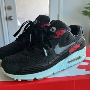 Nike Air Max 90 Vinyl Sneaker